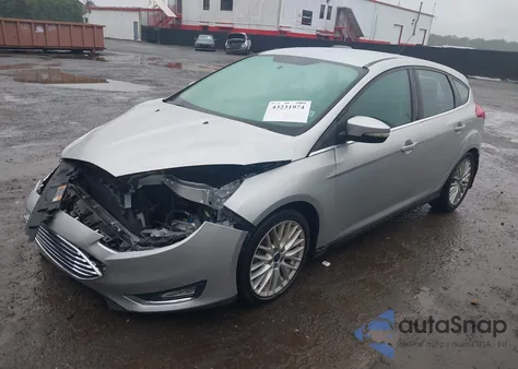 2016 Ford Focus Titanium из США, поврежденный, VIN 1FADP3N2XGL274880